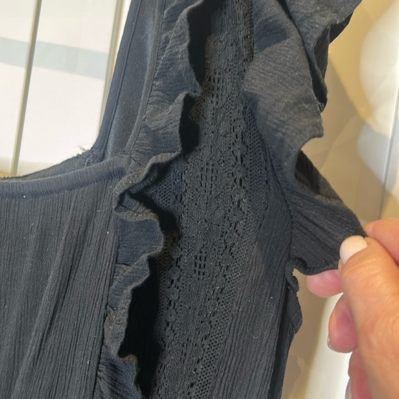 American Eagle Black Ruffled Lace Romper 
Size L - Picture 11 of 17